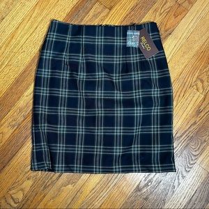Relco made in London Women's Plaid Mini Skirt - Black and Green
